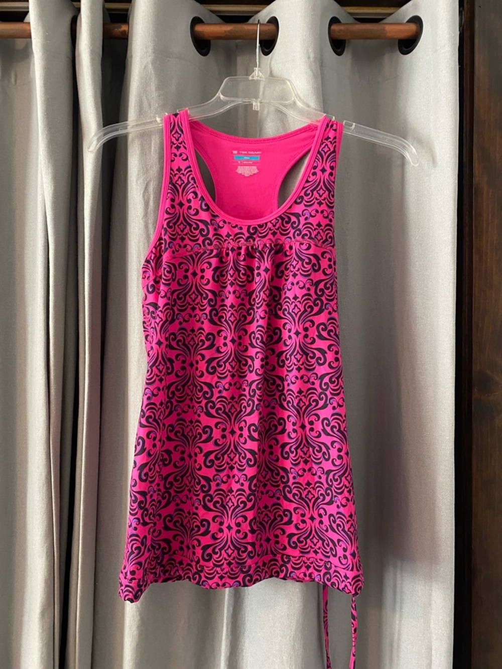 tek gear Fuchsia Patterned Racerback Yoga Tank, Women’s Size Medium